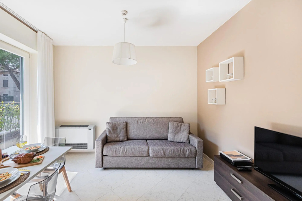 Residenza Miralago - 01 Fabrizia - Locazione BK