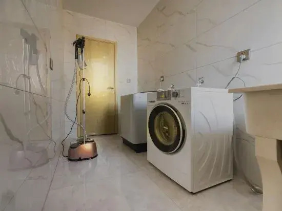Echarm Hotel(subway station store in Fuzhou University Town)