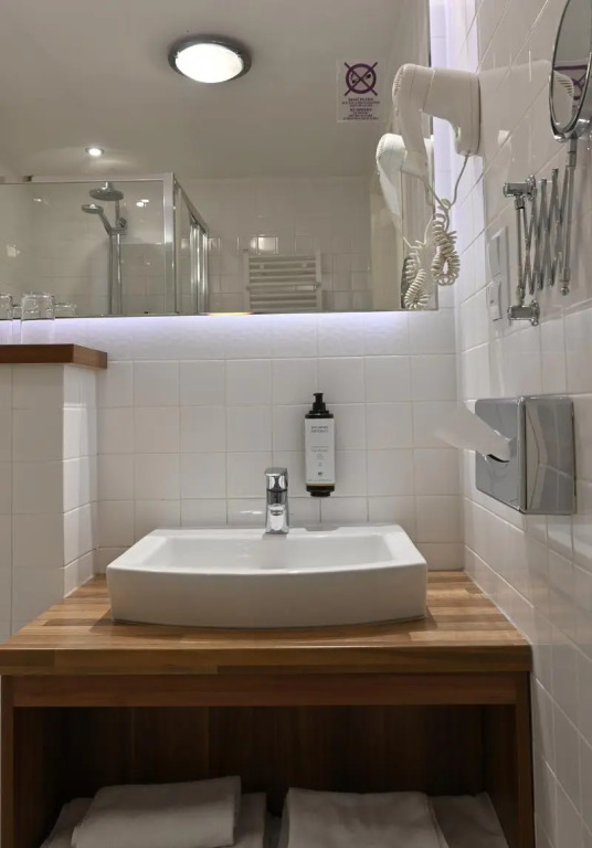 Vestil Hotel