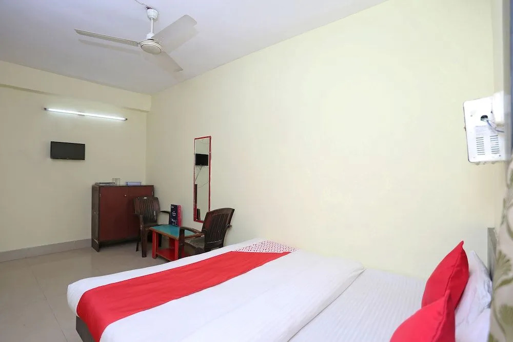 OYO 5719 Hotel Jannat Palace