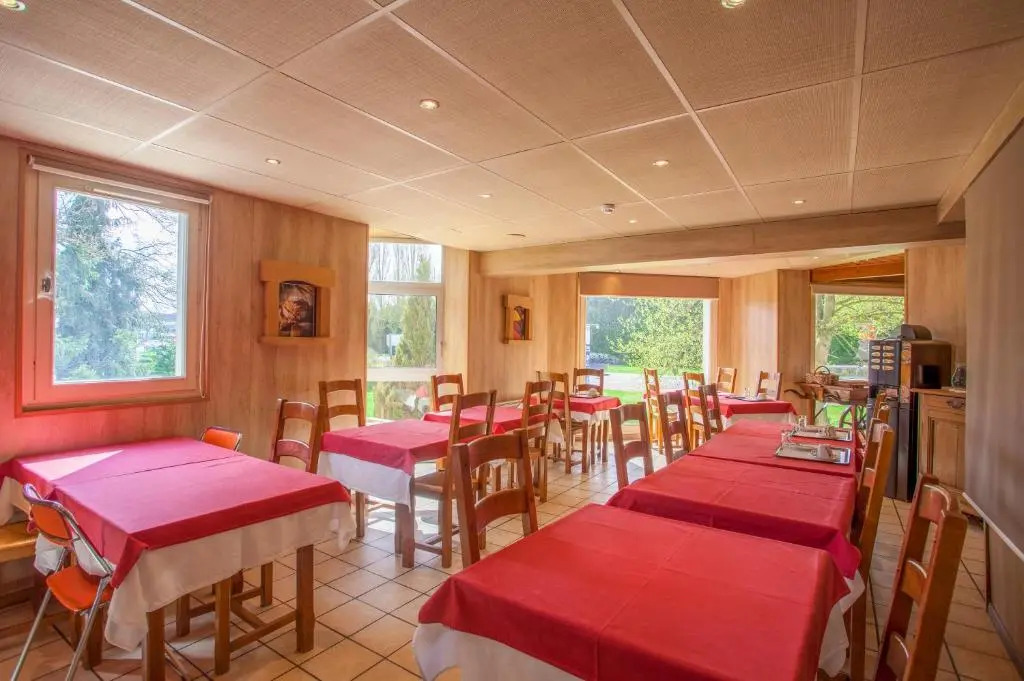 Fasthôtel Pont-Audemer -LE DRAKKAR -un hôtel FH Confort