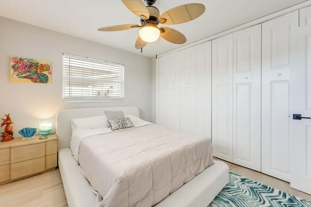 Walkable Waterfront Paradise: Home in Clearwater!