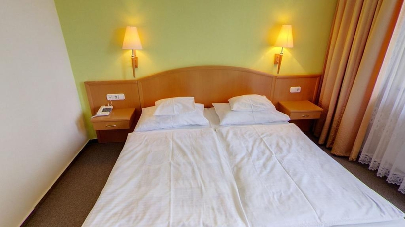 Bella Hotel