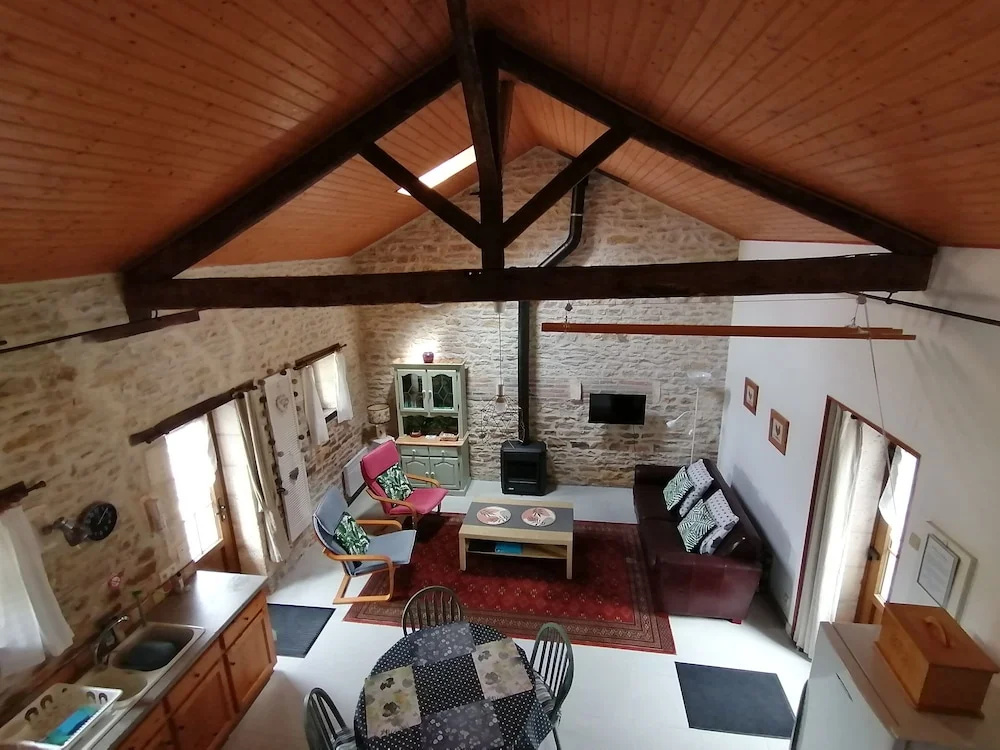 La Vieille Gorce Chambres dHôtes near Civray