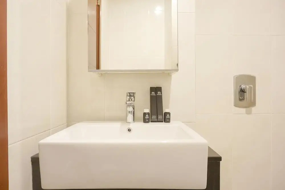 Elegant Studio Room Apartment At Capitol Park Residence