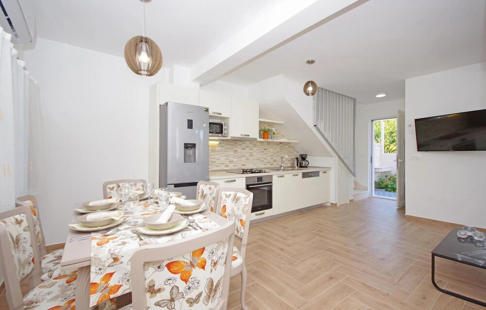 Amazing Home in Drvenik With Wifi and 3 Bedrooms
