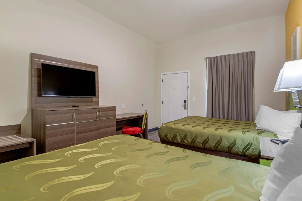 Quality Inn & Suites Elgin