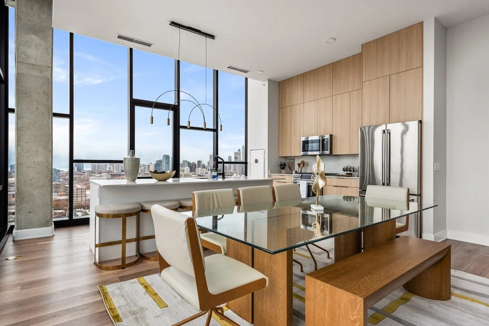 Group Escape 2 Luxury 3BR Penthouses