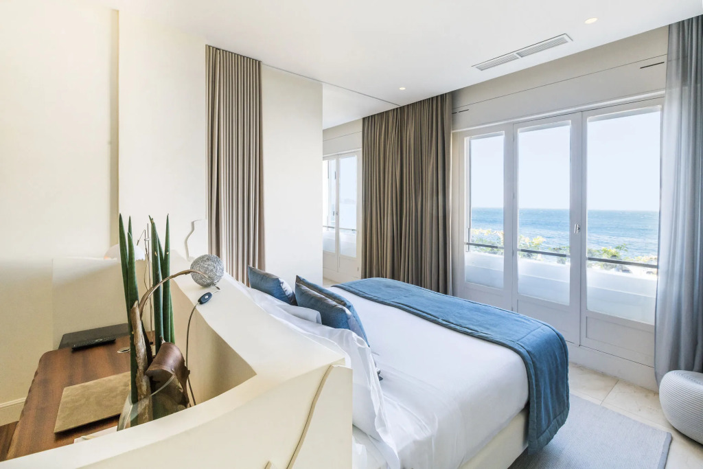 Отель Le Petit Nice Passedat - Relais & Châteaux