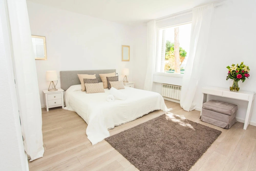Monteros Beach Flat