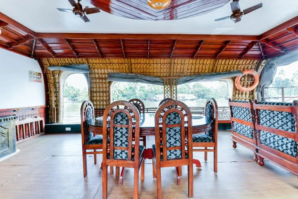Oyo 24271 Houseboat My Trip 2bhk