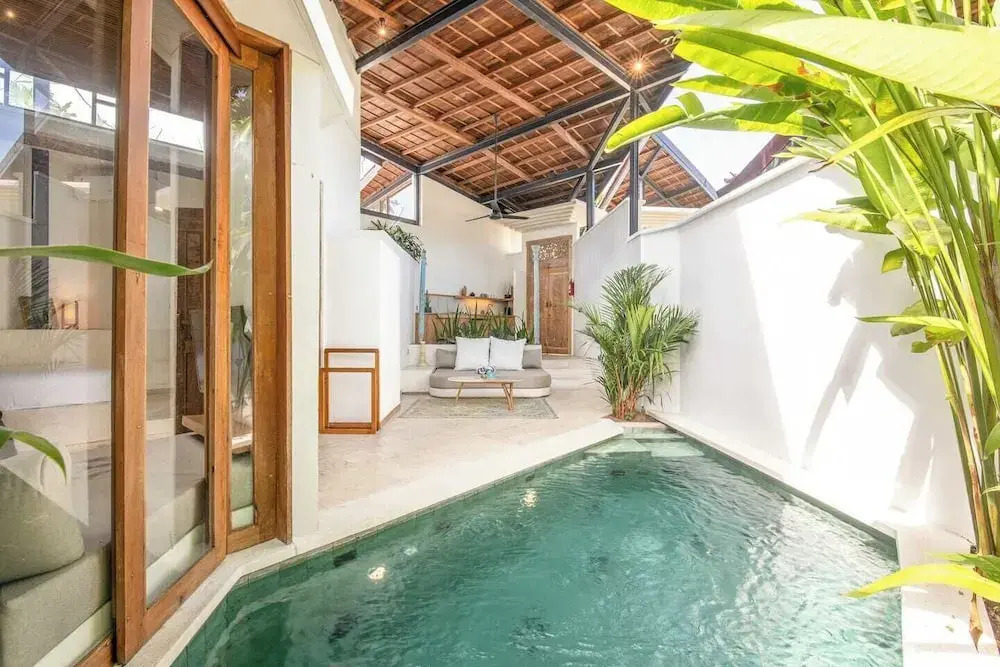 Sumptuous 1-BR Villa Near Canggu Beach, 800m Away