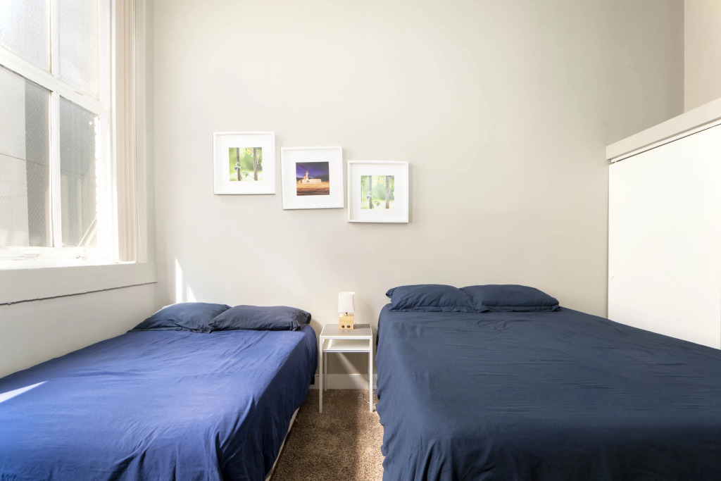 Loft Style Apt with Fast Wifi and Gym!