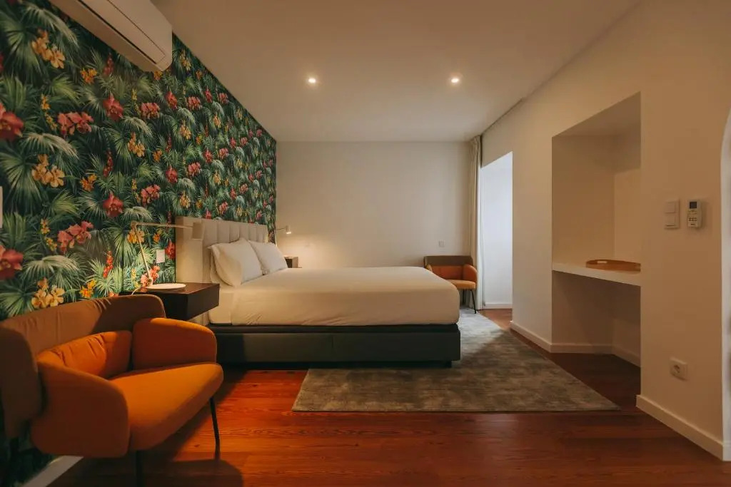 Azores Inn - Family Suites