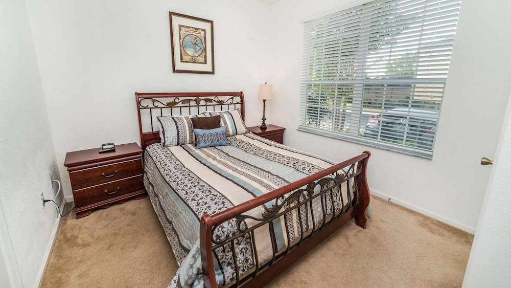 Windsor Hills 3 Bedroom Private Pool Townhome 0865