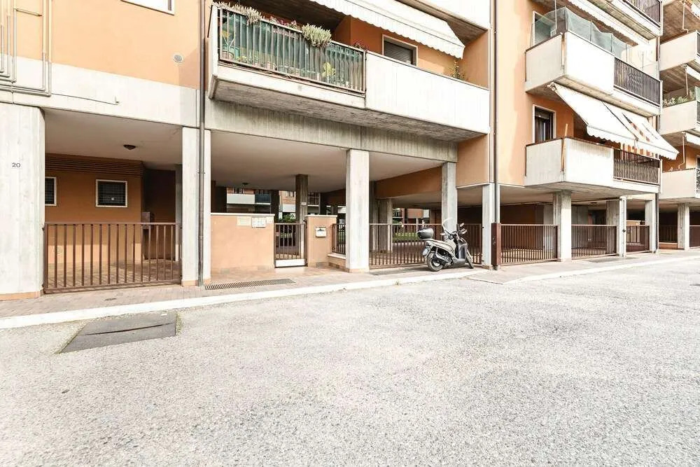 Colourful Flat Borgo Roma