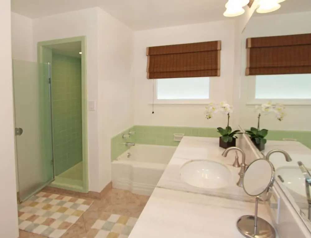 4801 Seashore Drive Deja 4 Bedroom Home