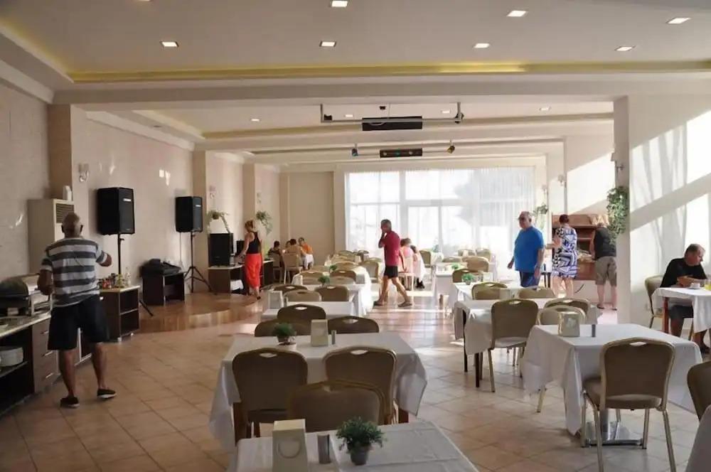 Hotel Sampati