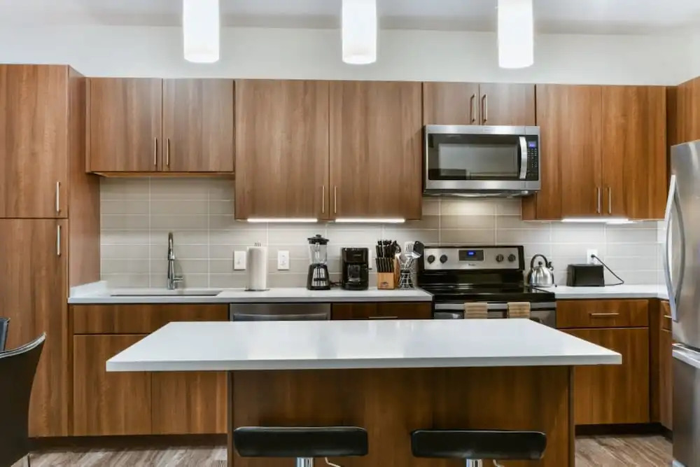 Bluebird Suites near Cleveland Clinic
