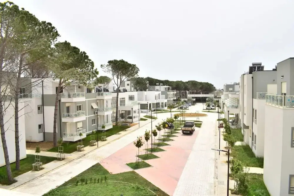 Lovely 2-bed Apartment in Gjiri i Lalzit