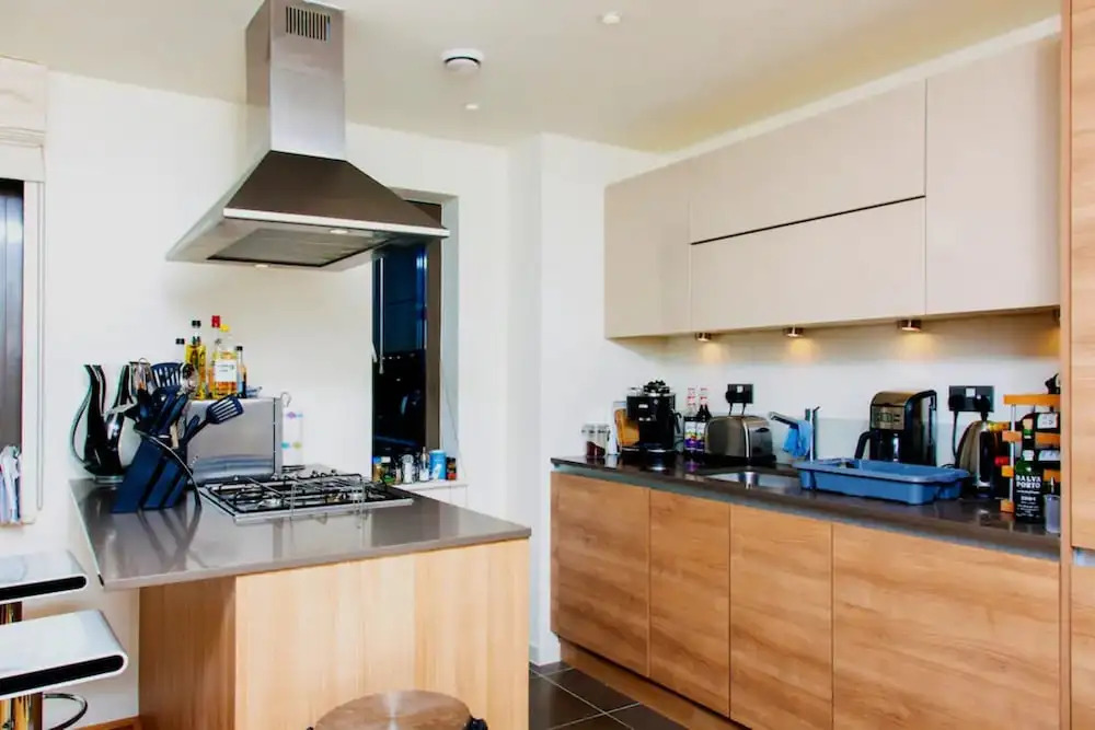 Modern 2 Bedroom Apartment With Amazing View