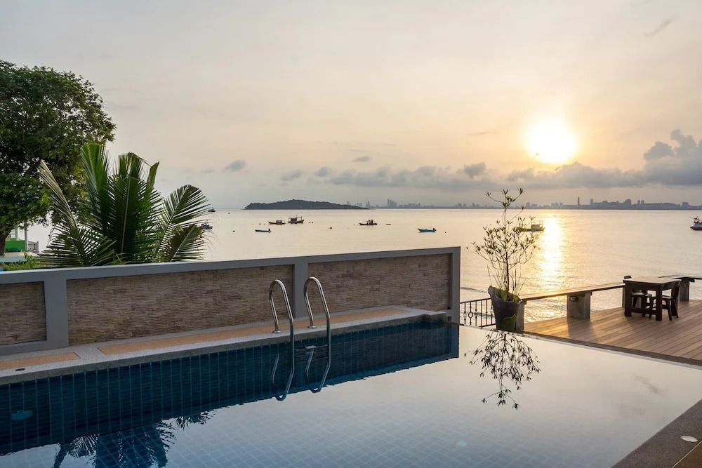 Baan Talay Namsai