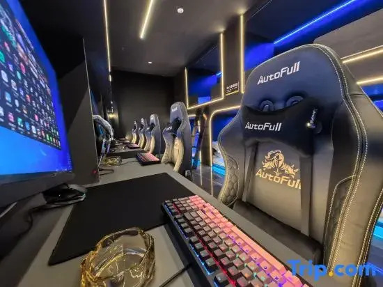 Wukong E-Sports Hotel (Chengdu University of Information Technology Longquan Campus)