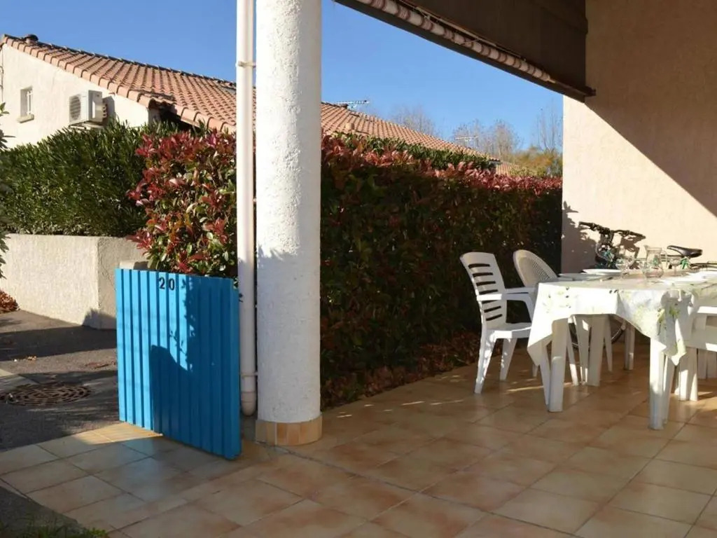 Maison 2 pièces avec mezzanine et terrasse à Saint-Cyprien - FR-1-225D-558