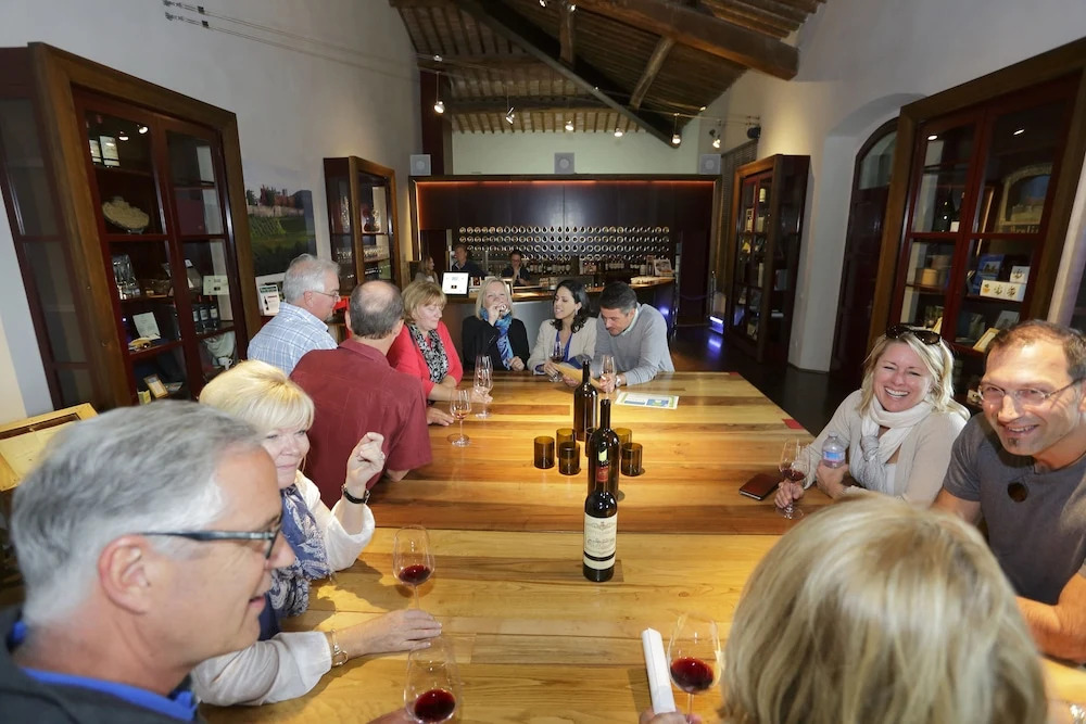 RICASOLI, Brolio Agriroom