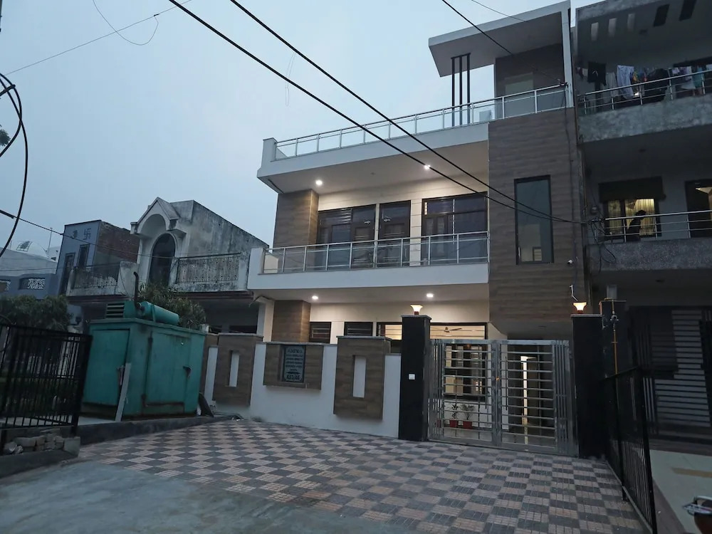 OYO 10916 AP Residency