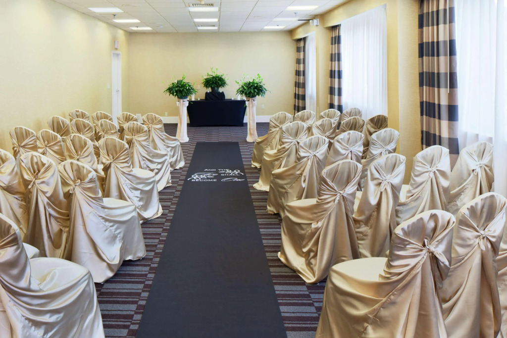 DoubleTree by Hilton Norwalk