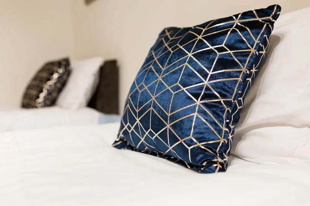 Liverpool Short Stay-Malden Suite