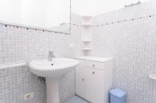 N44 - Numana, nuovo trilocale con terrazzo e a/c