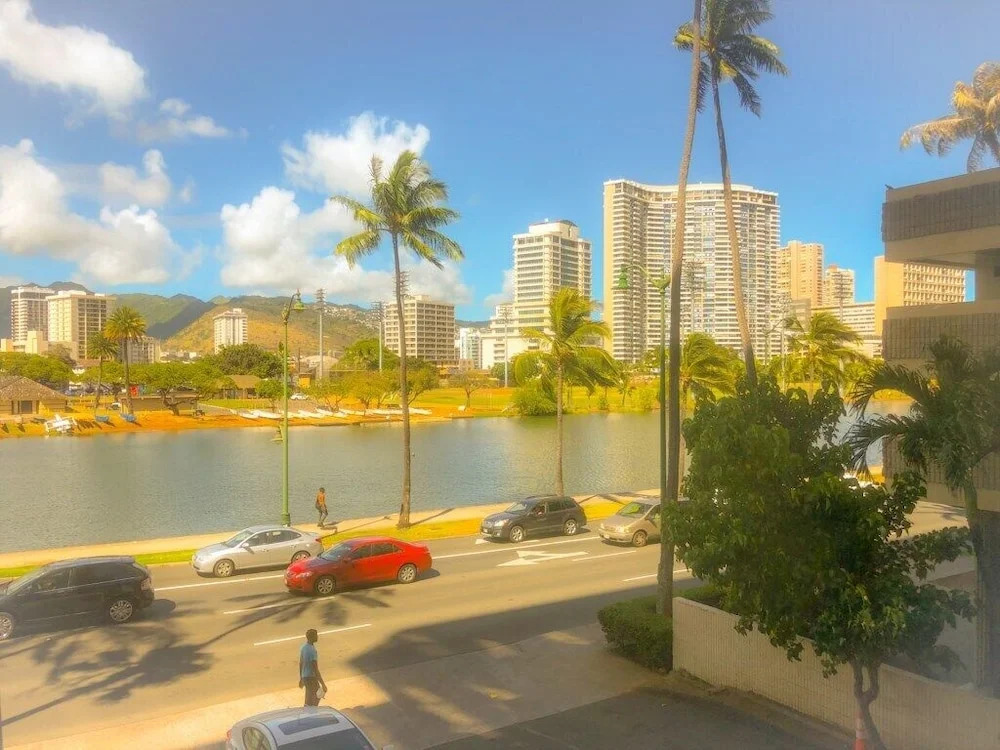 Waikiki Paradise for Families & Friends