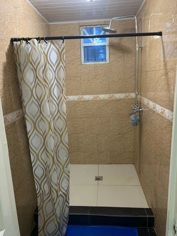 1 Bed Apartment - Sleeps 2 - Parking - Wifi