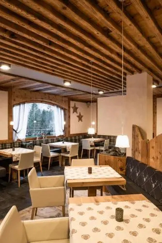Hotel Roy