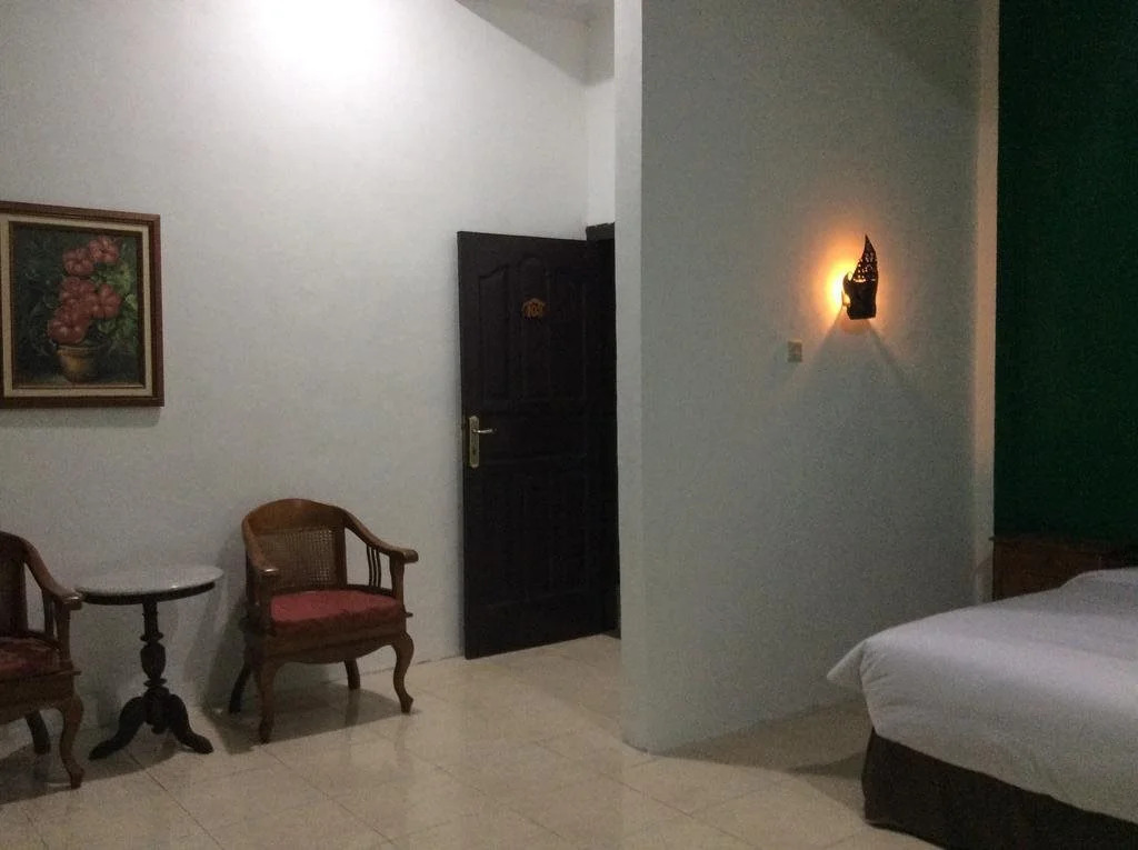 Le Paradis Hotel