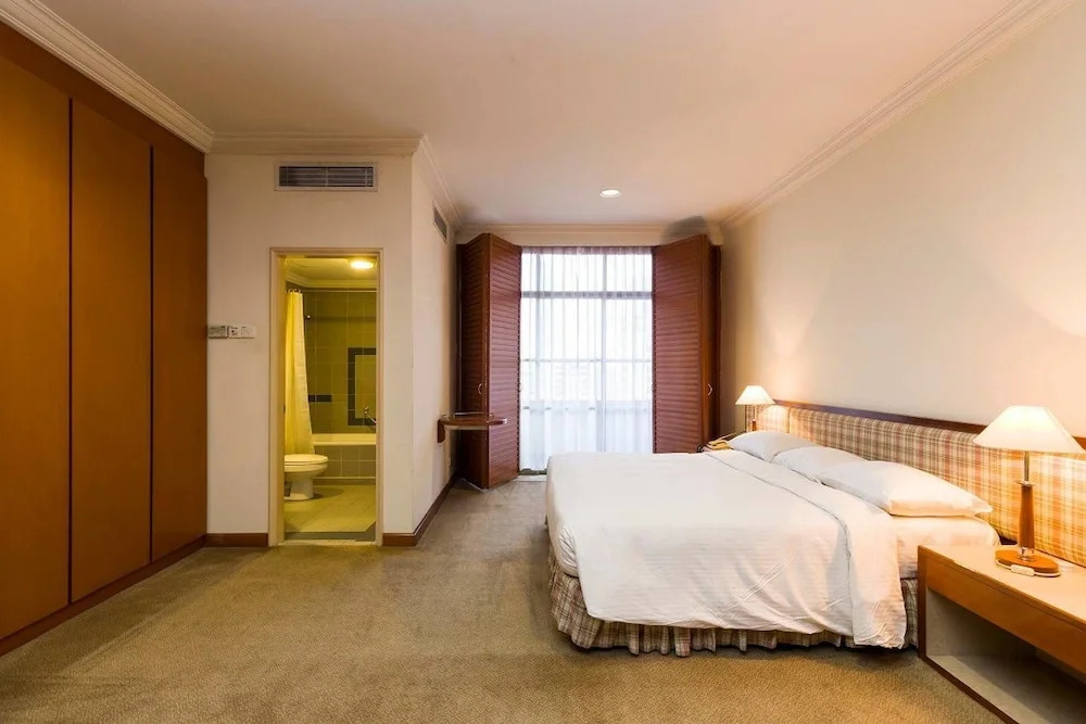 Executive 3Br Apartment Suite Near Bukit Ceylon