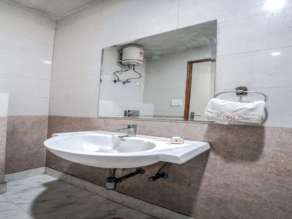 Glorify Stay by OYO Rooms