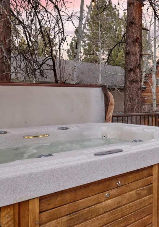Inn Between Pines#1411