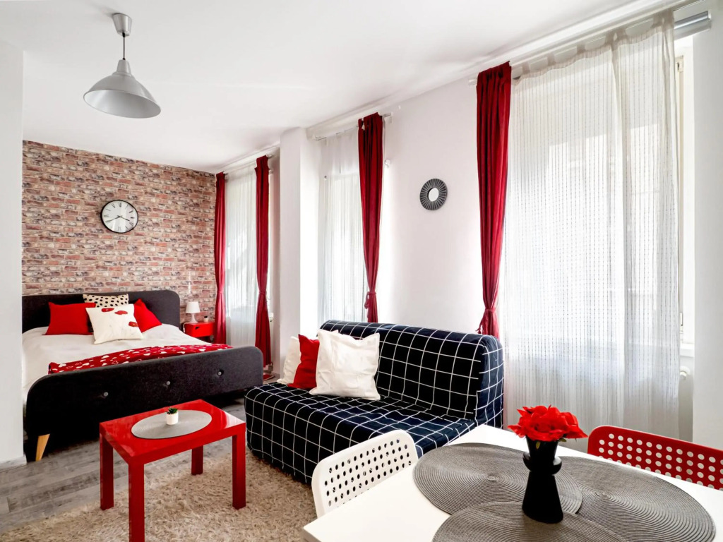 Colors Apartments