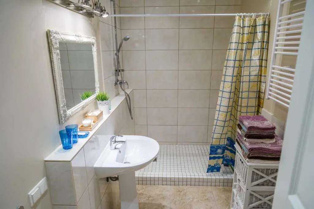 Hazel Apartment