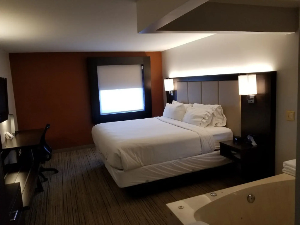 Holiday Inn Express Birch Run-Frankenmuth Area by IHG