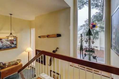 17 Mizzenmast Court