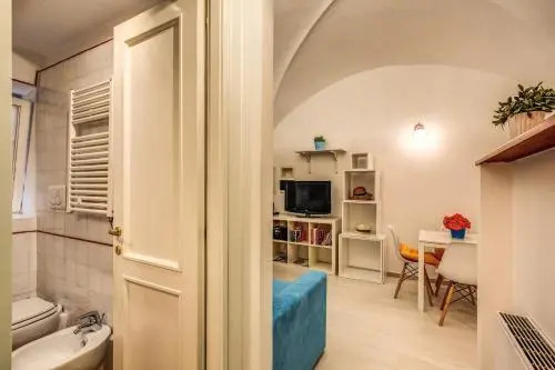 Coronari stylish apartment
