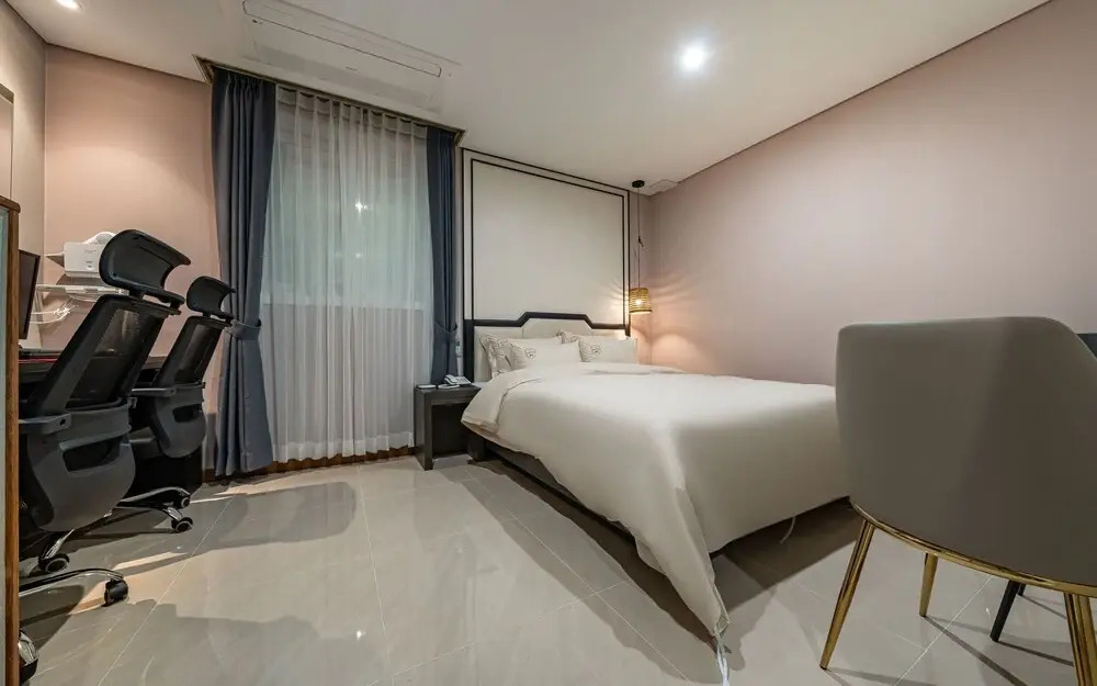 Yangju Latte Drive-in Hotel