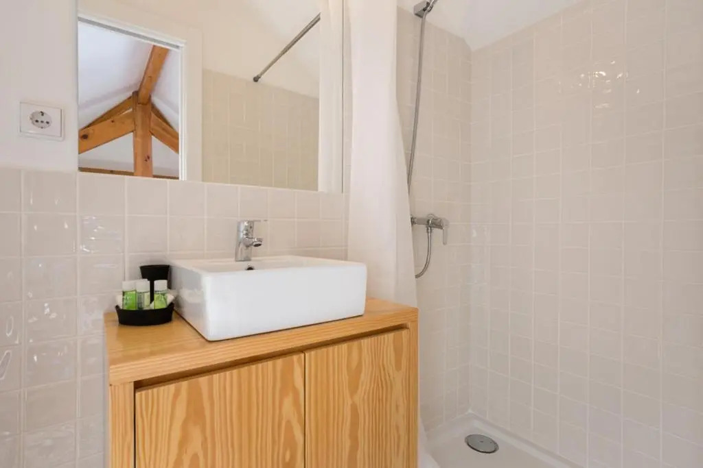Almada Studio 419