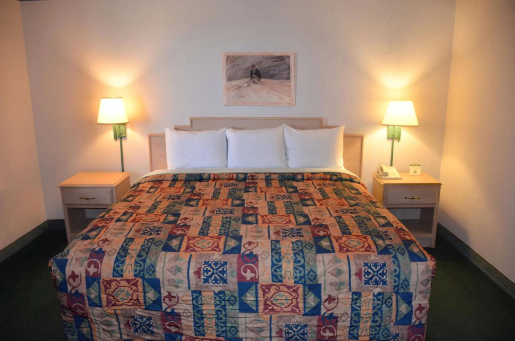NavajoLand Inn