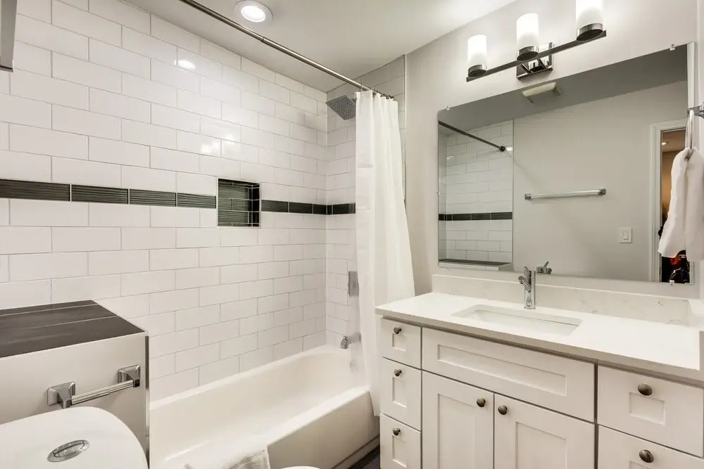 Welcoming Duplex w/ Parking next to Humboldt Park! by AllSet Turnover