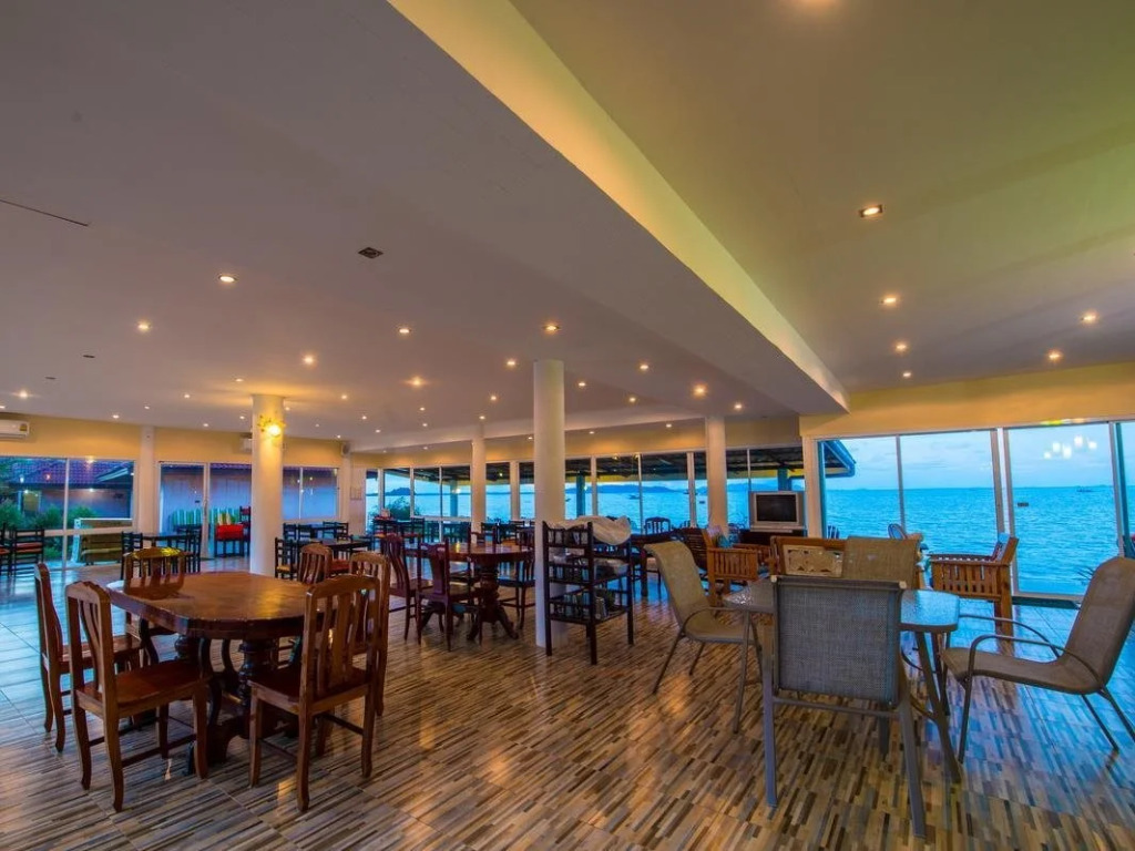 Starlight Beach Resort Chumphon